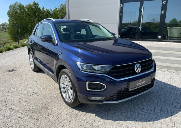 Volkswagen T-Roc cena 78900 przebieg: 199111, rok produkcji 2019 z Gołańcz małe 562